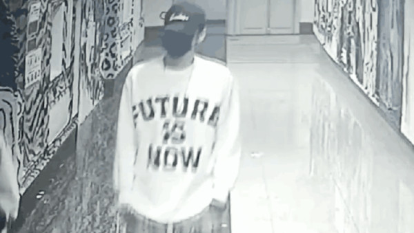 ▲吳亦凡被爆包下電影廳約會。（圖／翻攝自八組兔區爆料微博）