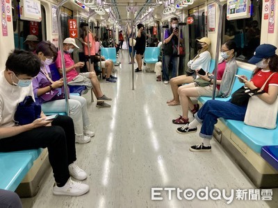 快訊／民權西路站候車時間增加　北捷：「旅客因素」影響列車運行