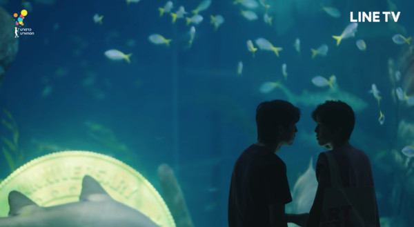 ▲▼《以你的心詮釋我的愛》第二部放送水族館之吻。（圖／翻攝自YouTube／Nadao Bangkok）
