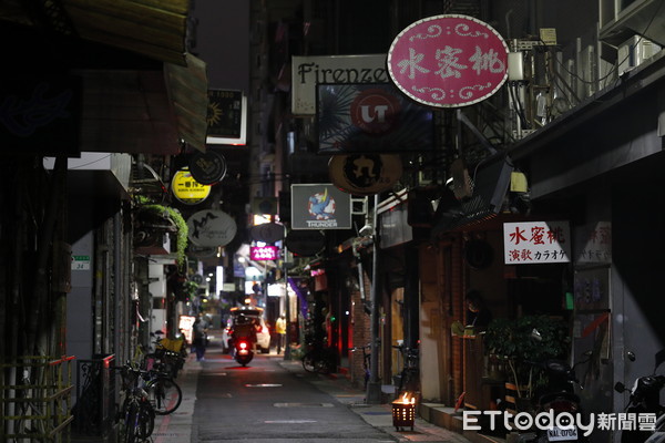 ▲▼疫情下的台北夜晚--林森北路六條通八條通。（圖／記者湯興漢攝）