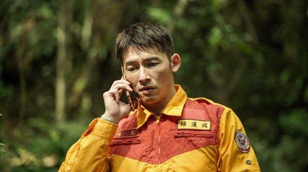 ▲溫昇豪曬18年前舊照 。（圖／翻攝自Facebook／溫昇豪）