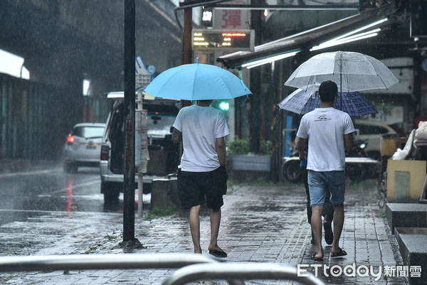 周末南台灣雨更大 梅雨下周 挾雨彈 抵台往這2區灌暴雨 Ettoday生活新聞 Ettoday新聞雲