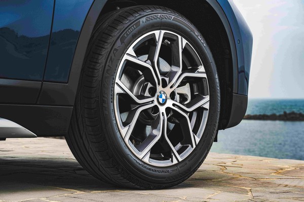 BMW X1追加185萬元起豪華版　本月入主還送你一年乙式全險（圖／翻攝自BMW）