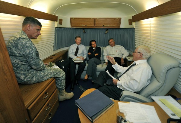 ▲美國防部長搭C-17出訪阿富汗時，內部的Airstream露營拖車。（圖／翻攝自The Drive）