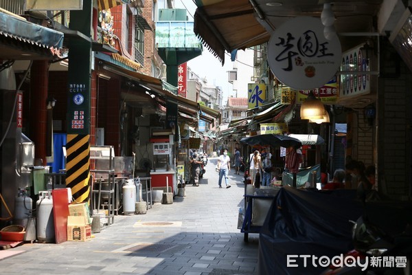 ▲▼     端午節金山老街區公所宣導        。（圖／記者劉亮亨攝）