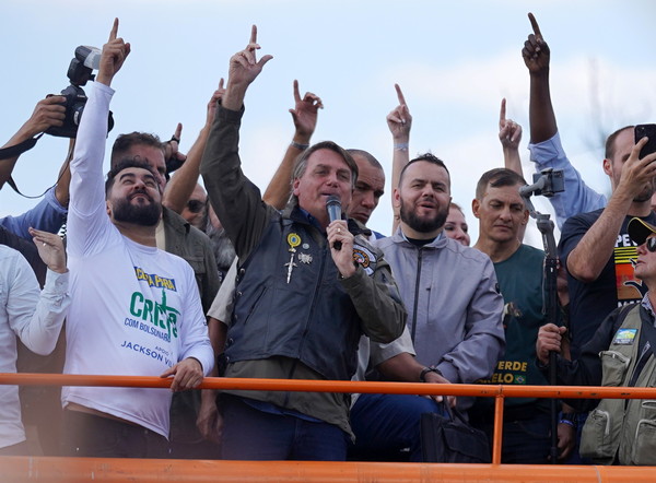 ▲▼  巴西總統波索納洛（Jair Bolsonaro）12日出席大型政治集會「Accelerate for Christ」           。（圖／路透）