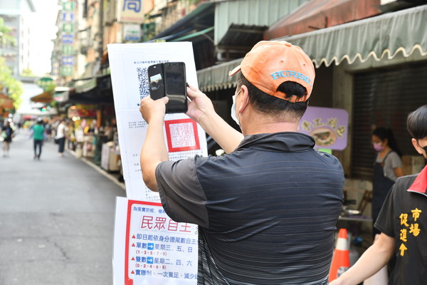 ▲▼侯友宜市長今(13)日視察樹林市場。（圖／新北市府提供）