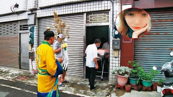 鄭女慘遭前男友殺害，家人悲痛前往租屋處招魂。（東森新聞提供）