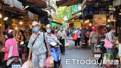 隱形富豪「市場1攤販最賺」年收378萬 網曝:不起眼小吃賺120萬