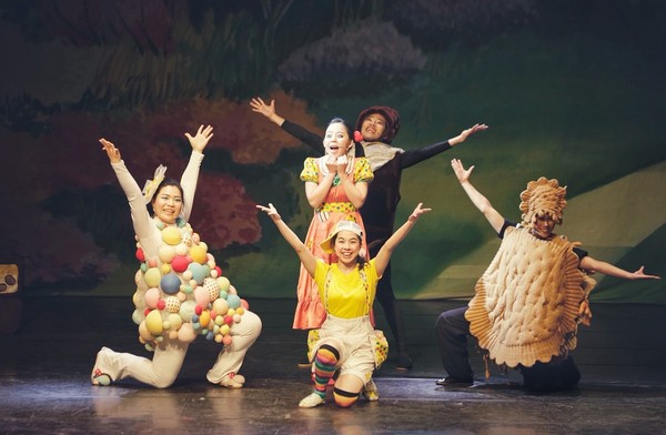 ▲▼文總也將上架由「蘋果兒童劇團」曾在文總2018城南有意思活動演出的「糖果森林歷險記」、「宇宙星球歷險記」2齣兒童劇完整版。（圖／文化總會提供）