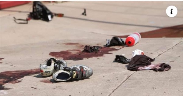 ▲意外發生後，選手的物品散落一地，地上還滿是鮮血。（圖／擷取自fb）