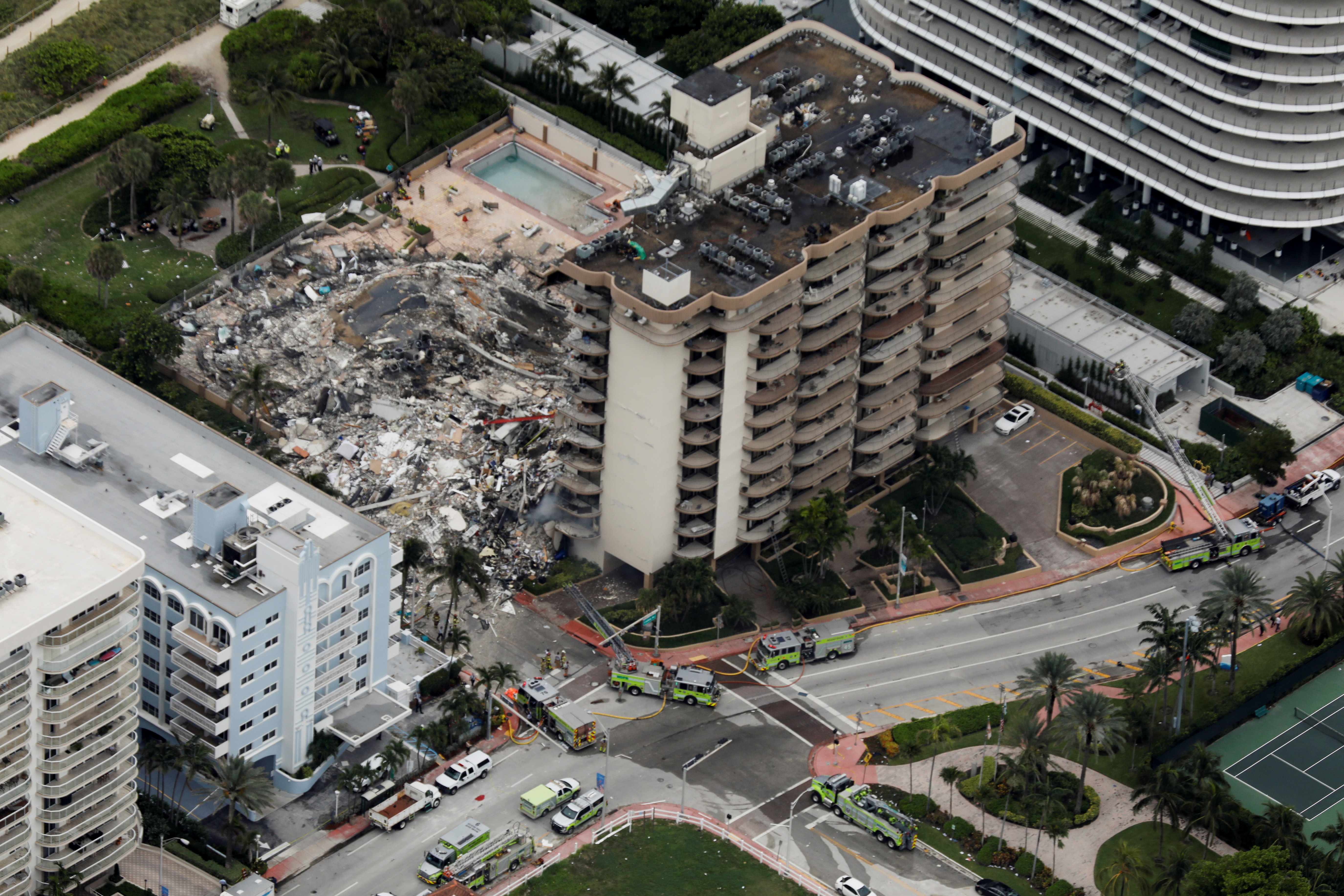 ▲▼ 美國邁阿密24日12層樓大廈倒塌造成3死99失聯慘劇。（圖／路透）