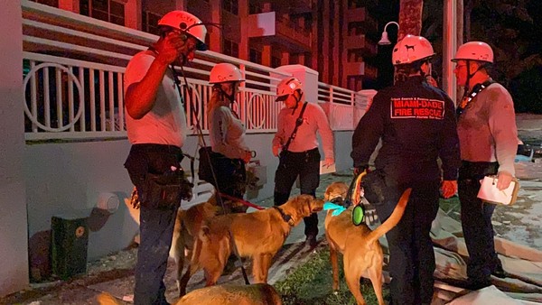 ▲▼邁阿密一間公寓崩塌，51人生死未卜。（圖／翻攝自推特／Miami-Dade Fire Rescue）