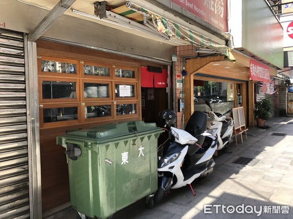 ▲▼    牛肉麵．雞湯         。（圖／記者林裕豐攝）