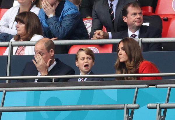 ▲▼英國威廉王子（Prince William）、凱特王妃（Kate）與長子喬治王子（Prince George）。（圖／路透）