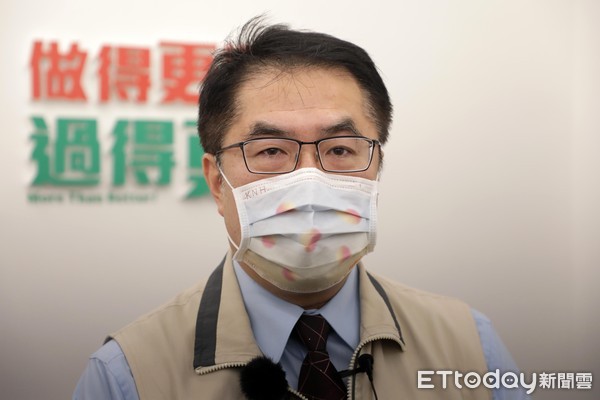 ▲台南市長黃偉哲指出，疫苗列車陸續開來，市民朋友請請依序施打。（圖／記者林悅翻攝）