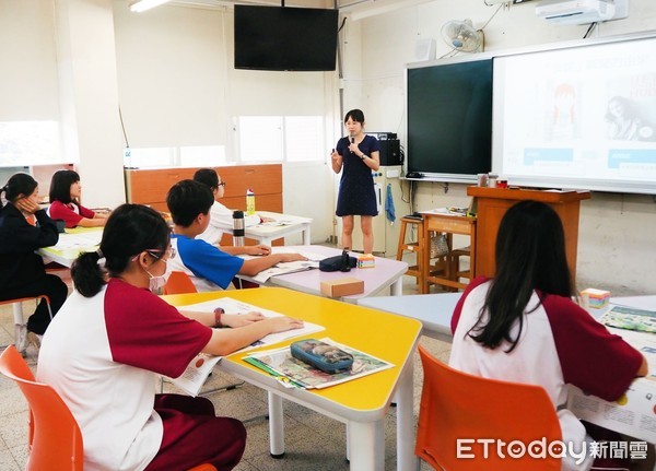 ▲嘉義市爭取國中小及公私立幼兒園教職員提早接種新冠肺炎疫苗。（圖／嘉義市政府提供）