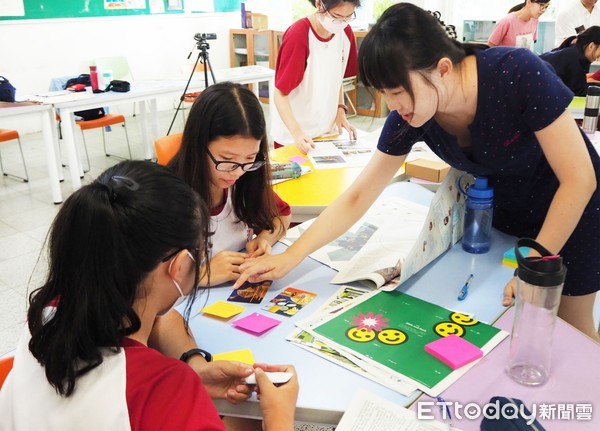 ▲嘉義市爭取國中小及公私立幼兒園教職員提早接種新冠肺炎疫苗。（圖／嘉義市政府提供）