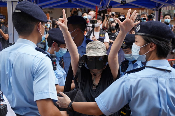 ▲▼香港七一禁遊行　港警封鎖維多利亞公園。（圖／路透社）