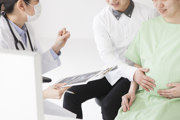 ▲▼示意圖,孕婦,疫苗,健康,狀況,副作用,醫生,保健,醫療,焦慮,疲憊（示意圖／123RF）