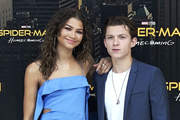 ▲▼湯姆霍蘭德（Tom Holland）和贊達亞（Zendaya）車內熱吻爆緋聞。（圖／CFP）