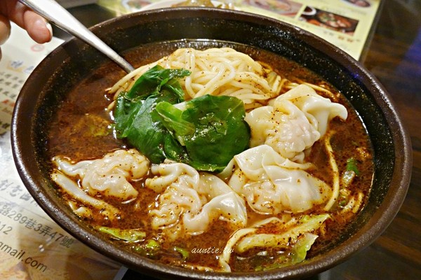 ▲▼重慶抄手麵食。（圖／水晶安蹄不務正業過生活提供）