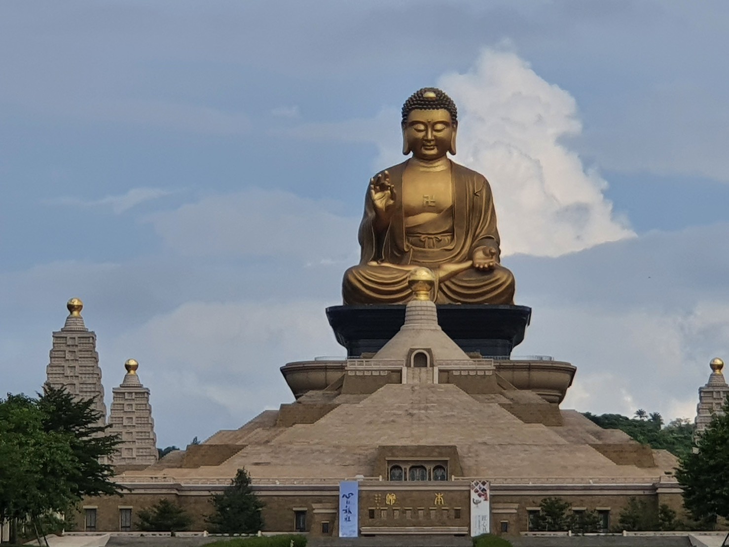 ▲三級警戒微解封，佛光山佛陀紀念館仍不開放，延長全面閉館7／26            。（圖／記者陳崑福攝）