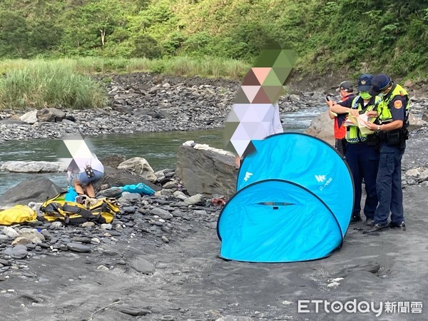 ▲潮州警方會同來義鄉公所勸離入鄉遊客             。（圖／記者陳崑福翻攝，以下同）