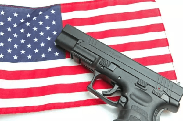 ▲ 美國手槍銷售量創下新高。（圖／免費圖庫shutterstock）