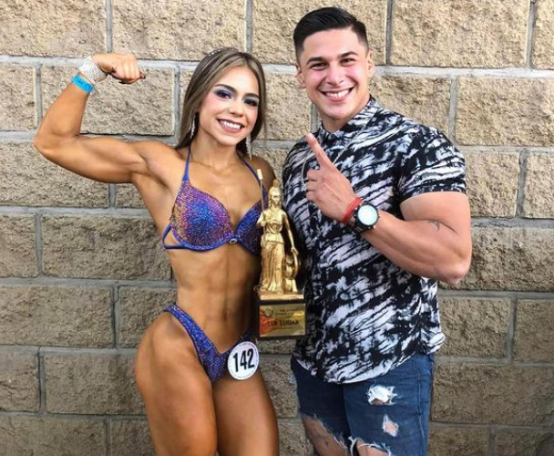 ▲▼墨西哥23歲健美網紅梅娜（Odalis Santos Mena）接受手術死了。（圖／翻攝自IG）