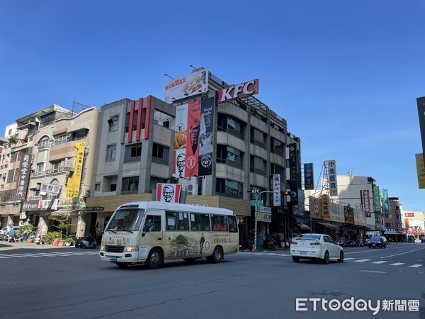 ▲▼高雄,崇德路商圈,餐飲,人口,外帶,信義房屋,東森房屋。（圖／記者陳建宇攝）