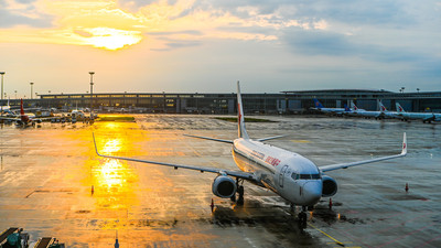 中國民航業反內捲成效有限　旺季票價年減6.4%