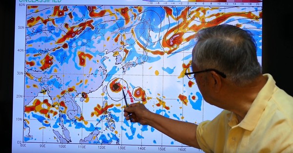 ▲▼「烟花」颱風即將生成，氣象專家李富城分析。（圖／翻攝自YouTube）