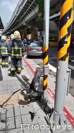 ▲▼車禍。（圖／記者陳雕文翻攝）