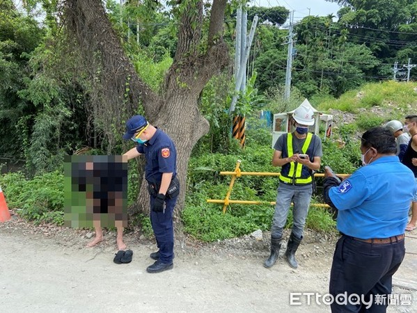 ▲失意男子酒後割腕投河，警民協力救援阻止憾事。（圖／記者高堂堯翻攝）