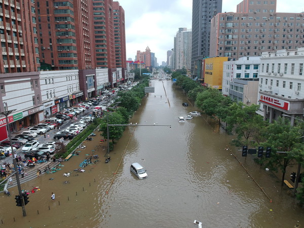 ▲▼河南鄭州暴雨洪災。（圖／路透社）