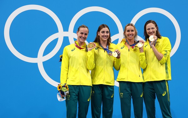 ▲女子4x100公尺自由式接力，澳洲泳隊破世界紀錄摘金 。（圖／路透）