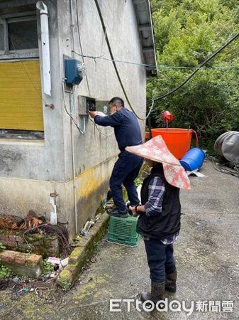 ▲仁愛警分局榮興派出所副所長林存禮善心幫助村里，被譽為被警察耽誤的高海拔水電義工。（圖／翻攝「南投縣政府警察局仁愛分局」官方粉專）