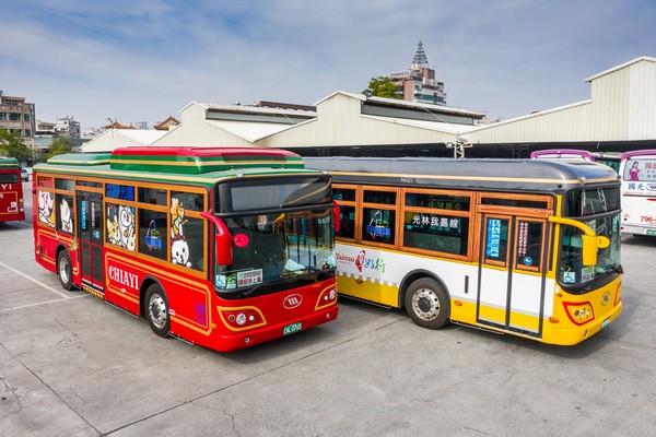 ▲嘉義市市區公車自7月27日起取消假日減班，恢復正常班表行駛。（圖／嘉義市政府提供）
