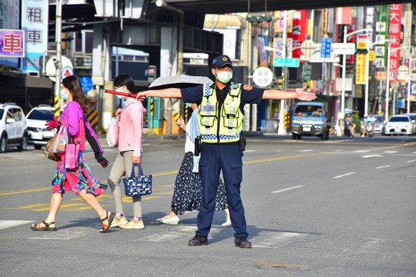 ▲▼道安、勞安顯著改善，刑案破獲率穩居前段，高市府持續維護市民安全生活。（圖／高雄市警察局提供）