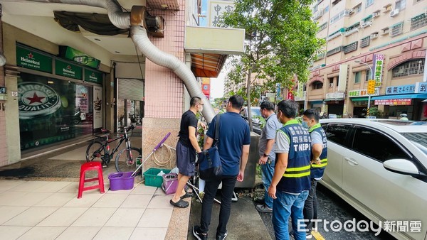 ▲台南市環保局指出，「餐飲業空氣污染防制設施管理辦法」，因疫情影響將延至2022年1月1日起實施。（圖／記者林悅翻攝，下同）