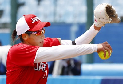 日本女壘7連霸！上野由岐子從20歲投到44歲　締「7金」神紀錄