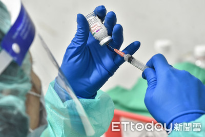 打氣緩！AZ第1劑加開12.8萬人預約「預約率不到4成」