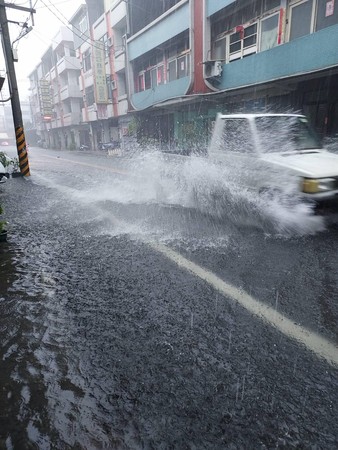 ▲南彰化員林淹水。（圖／民眾提供）