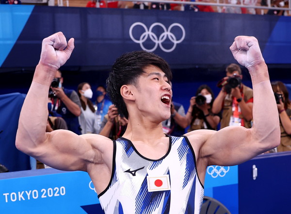 ▲▼日本體操選手橋本大輝在單槓項目獲得金牌。（圖／路透）