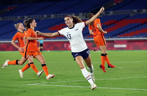 ▲▼美國女子足球隊中被喻為「最美足球員」的球星摩根（Alex Morgan）。（圖／路透）