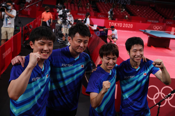 ▲▼  東奧桌球，日本男團擊敗南韓拿下銅牌           。（圖／路透）