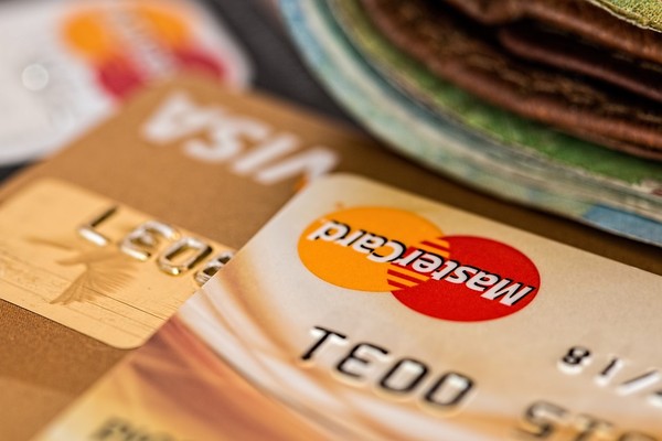 ▲銀行，信用卡，金融卡。（圖／取自免費圖庫Pixabay）