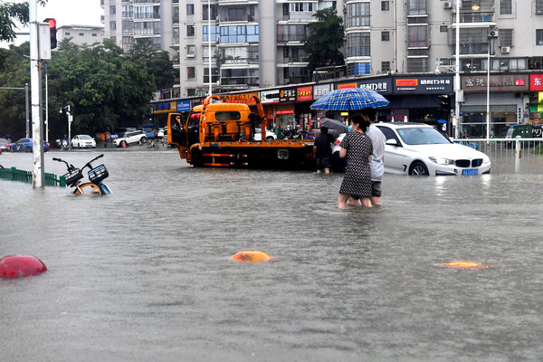 ▲▼盧碧雨彈狂炸兩岸！福建村官「出門清淤被沖走」確認殉職。（圖／CFP）