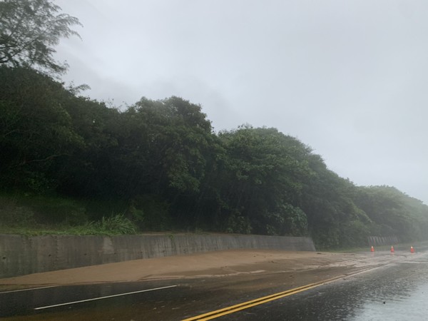 ▲大雨轟炸墾丁地區，多處積水             。（圖／民眾提供，以下同）